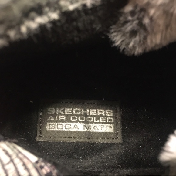 Skechers Zip-Up Fur-Lined Winter Ankle Boots - Picture 10 of 11
